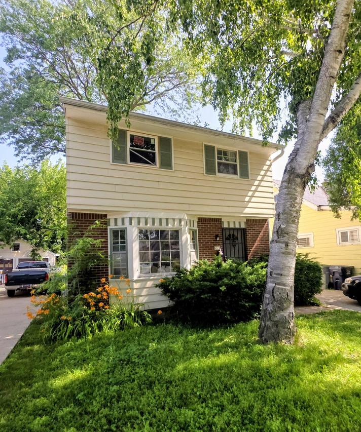 1908 W Fairmount Ave, Milwaukee, WI 53209