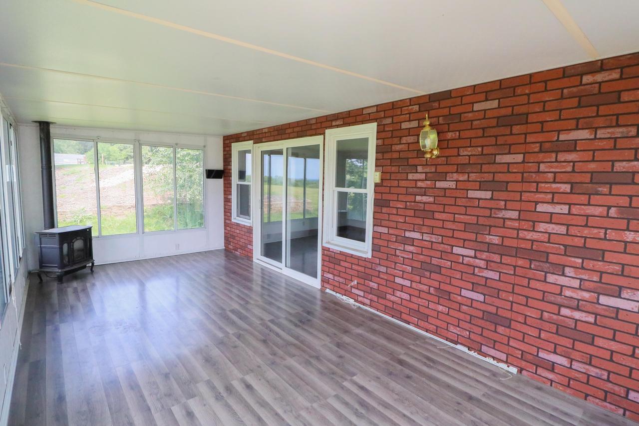 N5274 State Road 35 -, Onalaska, WI 54650