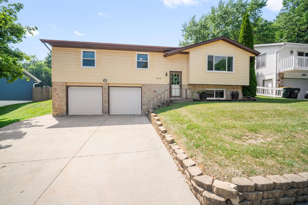 1304 Hans St, West Bend, WI 53090