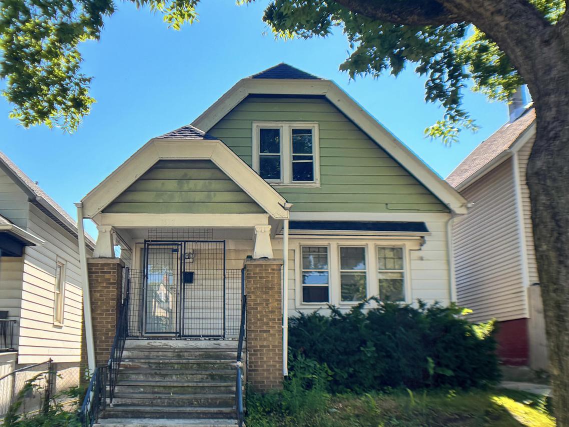 1532 S 23rd St, Milwaukee, WI 53204