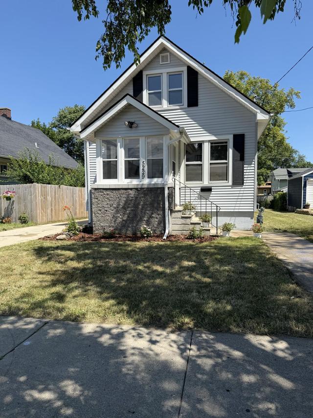 5229 33rd Ave, Kenosha, WI 53144
