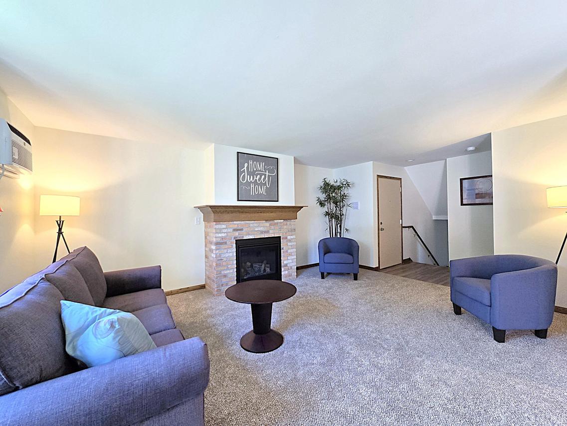 8747 N 72nd St ##2, Milwaukee, WI 53223