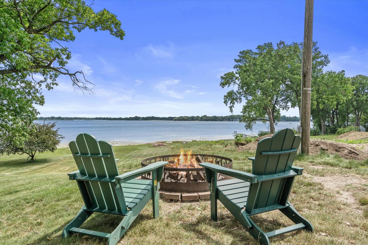 7301 W Wind Lake, Norway, WI 53185