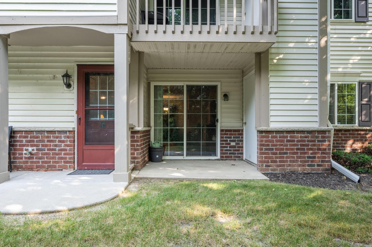 590 Pewaukee Rd #C, Pewaukee, WI 53072