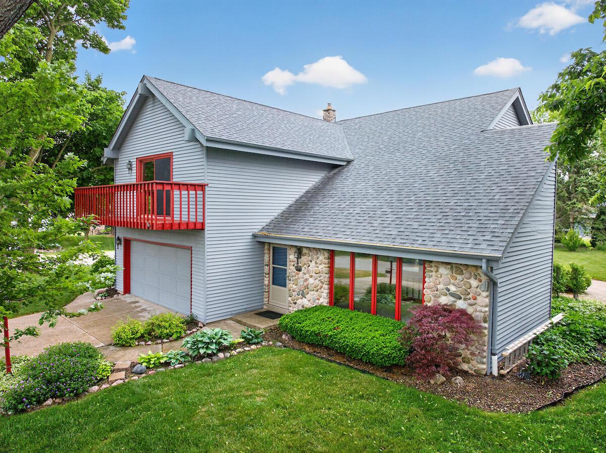6028 Quaker Hill, Mount Pleasant, WI 53406