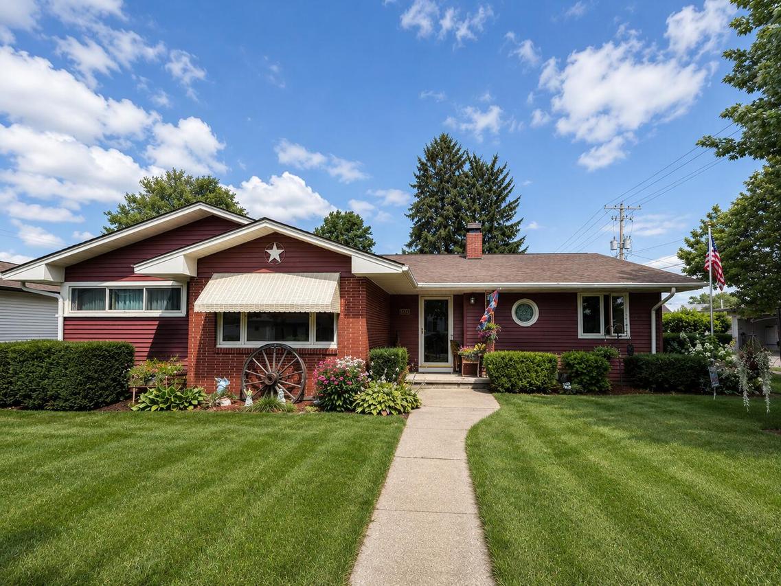 1020 E East Ave, Tomah, WI 54660