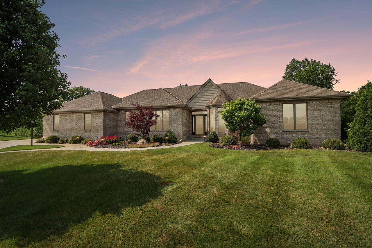 6735 Blue River, Caledonia, WI 53402