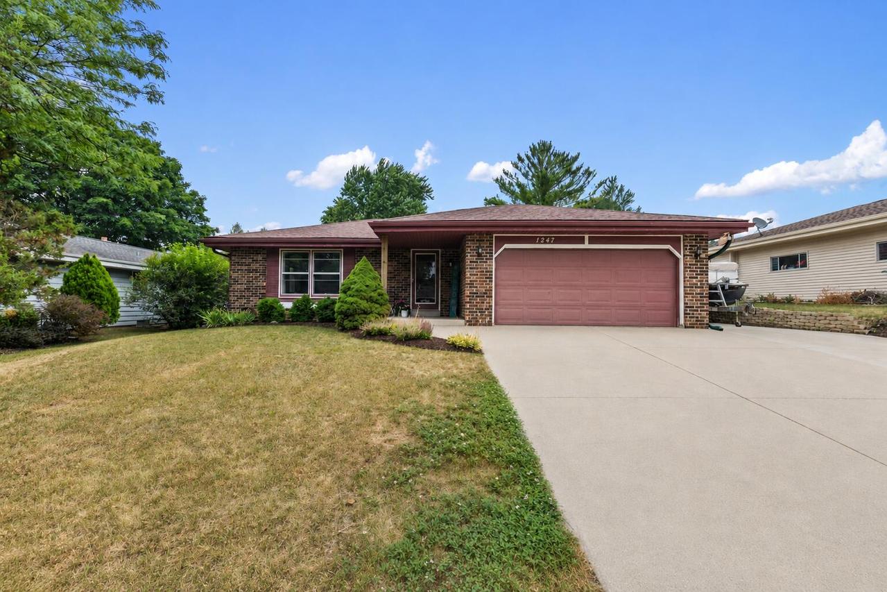 1247 River Park, Mukwonago, WI 53149