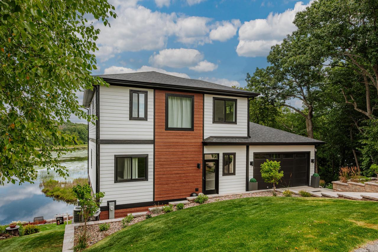 W5702 North Dr, La Grange, WI 53121