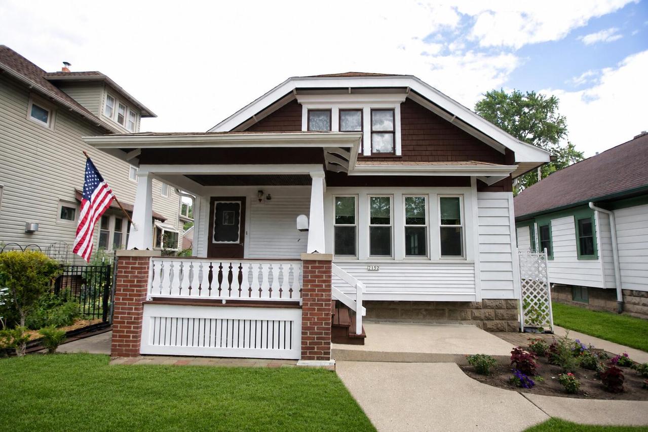 2152 N 58th St, Milwaukee, WI 53208