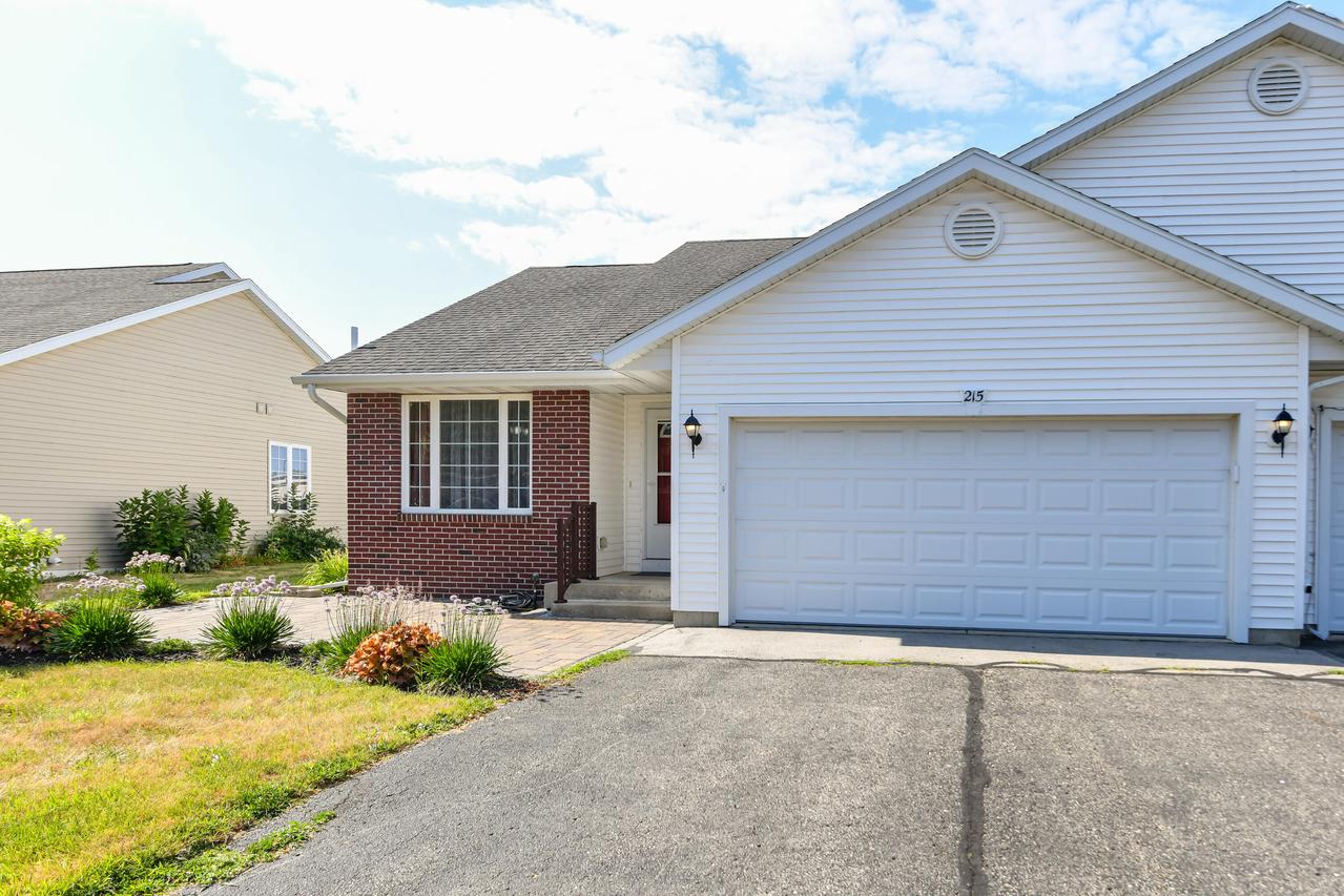 215 Westward Dr, Elkhorn, WI 53121