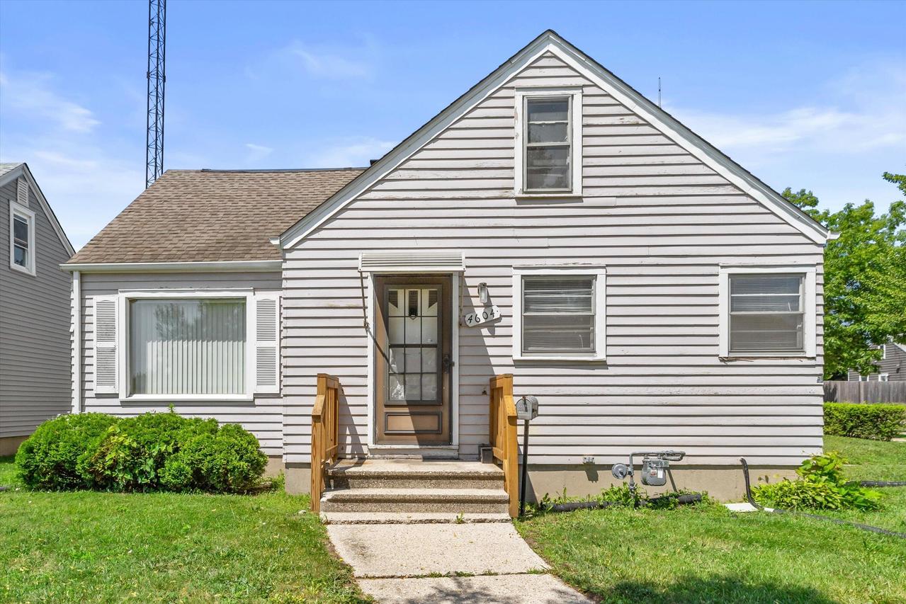 4604 32nd Ave, Kenosha, WI 53144