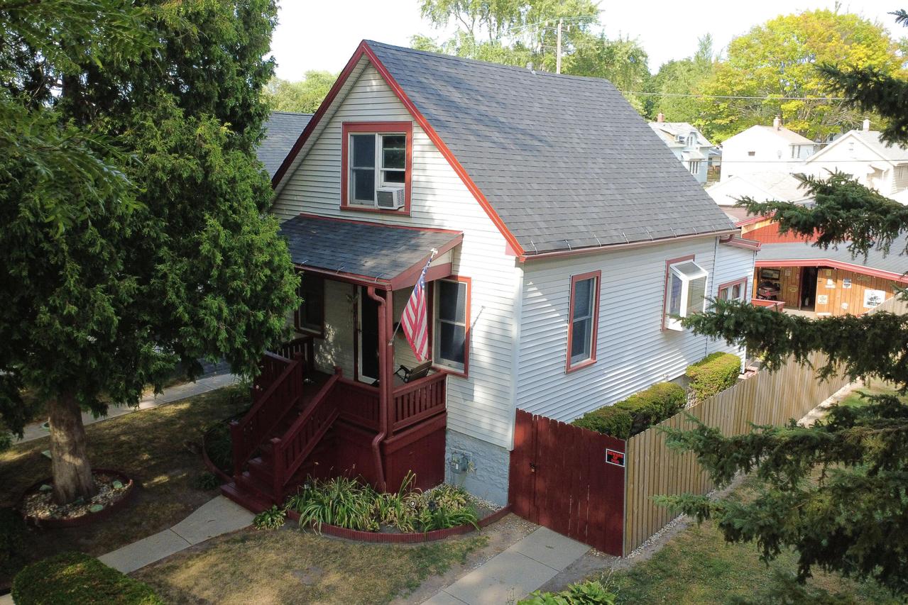 528 S 65th St, Milwaukee, WI 53214
