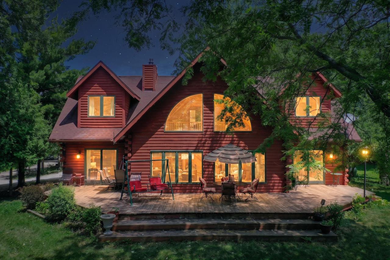 24401 Church Rd, Dover, WI 53139