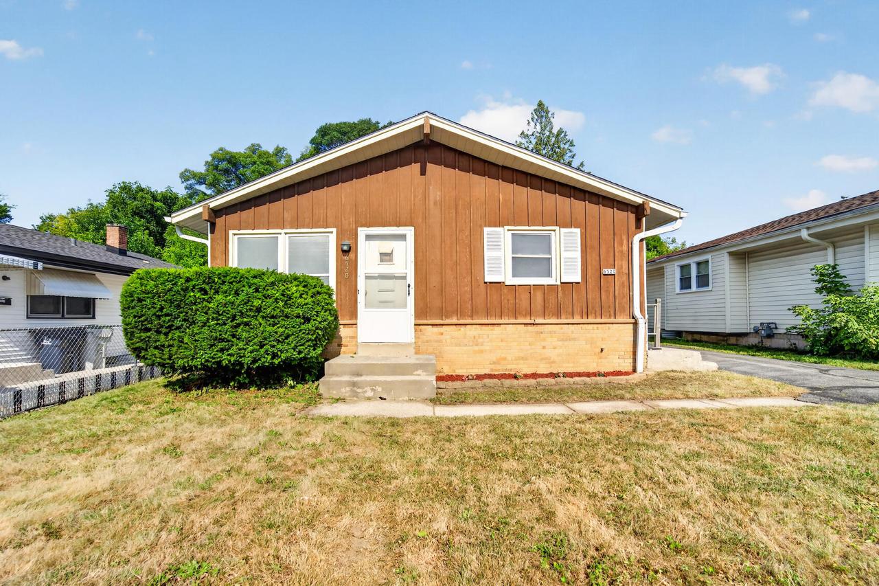 6520 N 54th St, Milwaukee, WI 53223