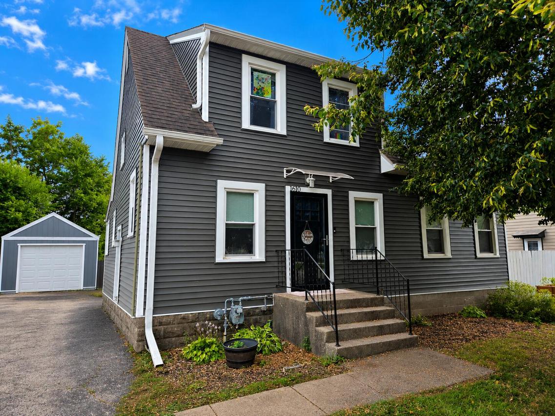1610 Manchester St, Beloit, WI 53511