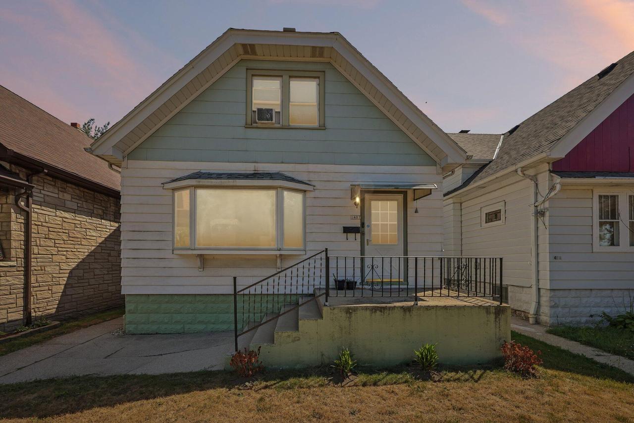 1407 W Morgan Ave, Milwaukee, WI 53221