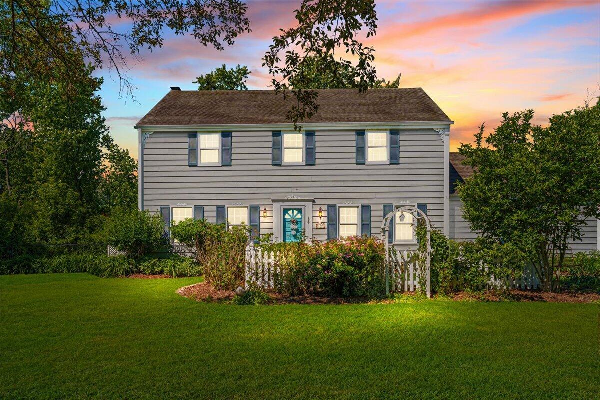 11645 N Hillside Ln, Mequon, WI 53092