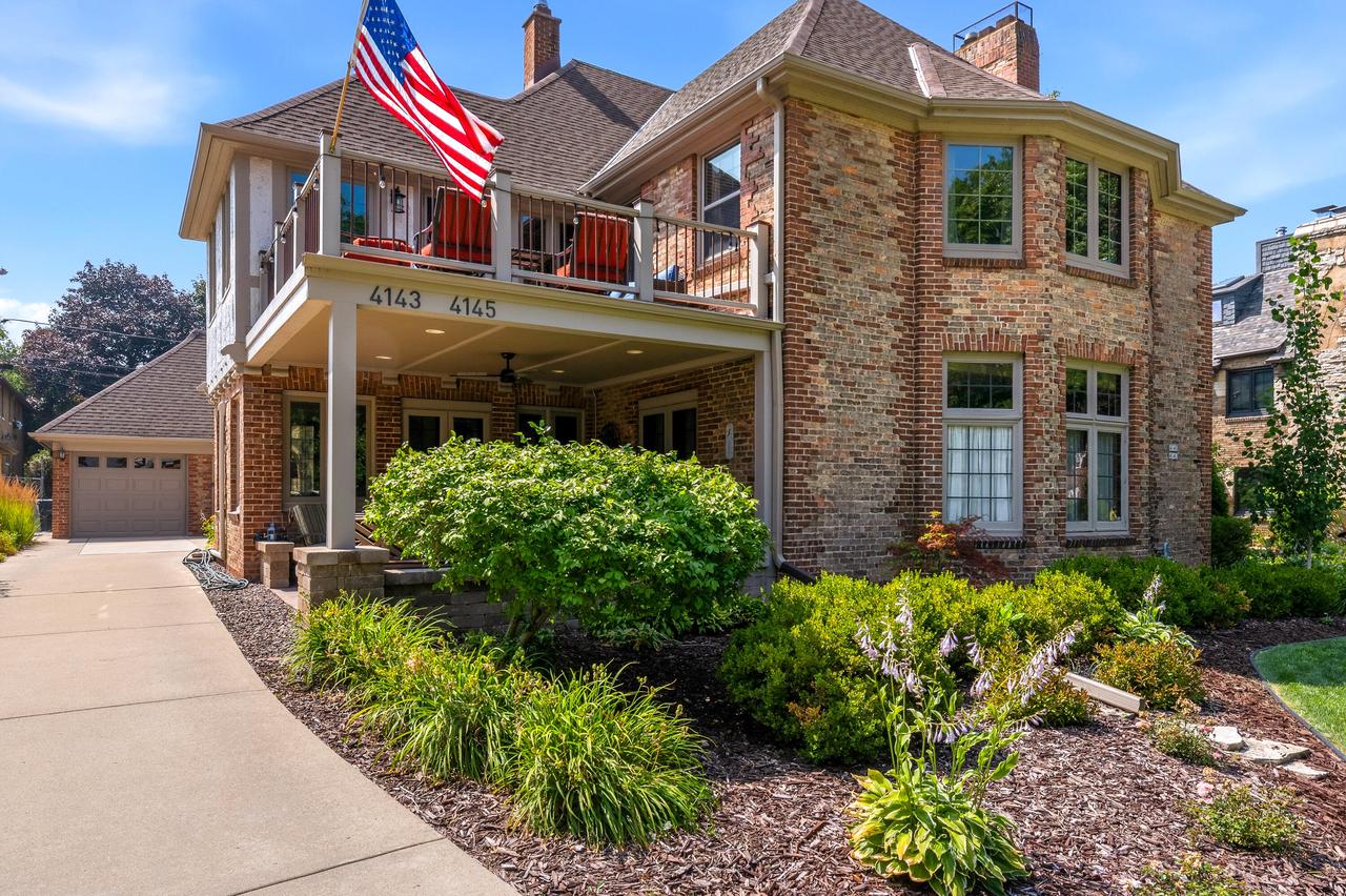 4143 N Downer Ave #4145, Shorewood, WI 53211
