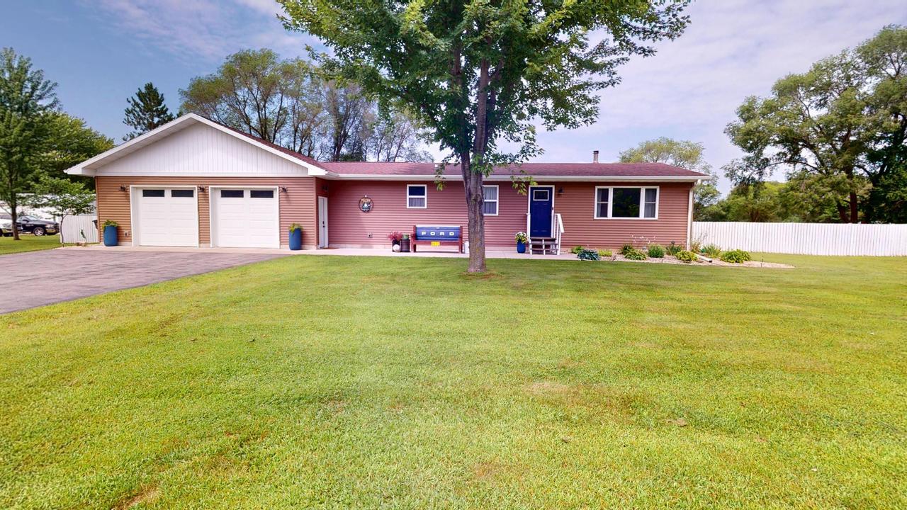 N7781 Amsterdam Prairie, Holland, WI 54636