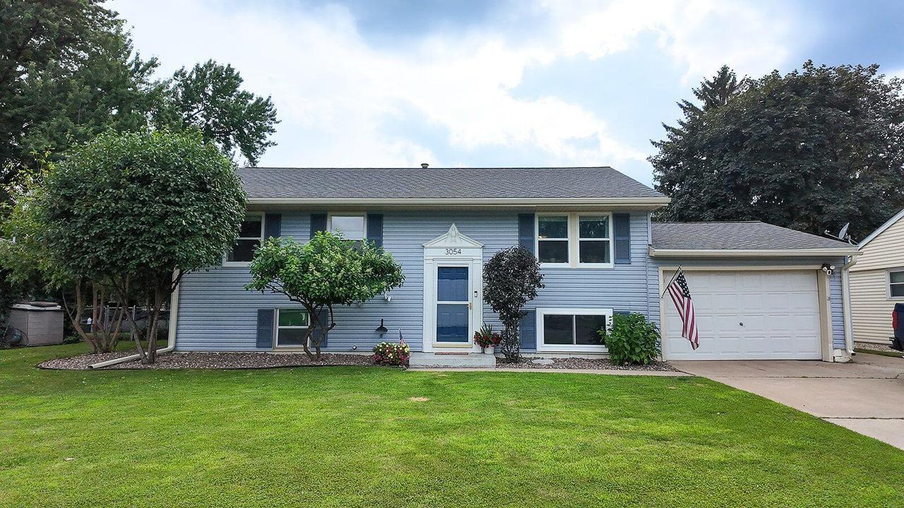 3054 29th Ct, La Crosse, WI 54601