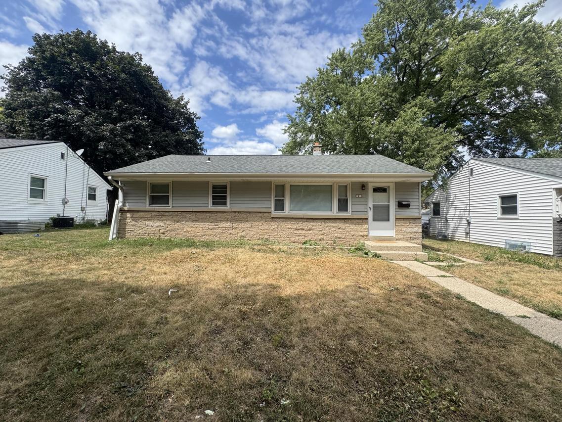 7810 W Kathryn Ave, Milwaukee, WI 53218