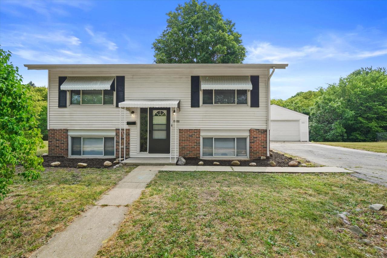 4560 N 47th St, Milwaukee, WI 53218