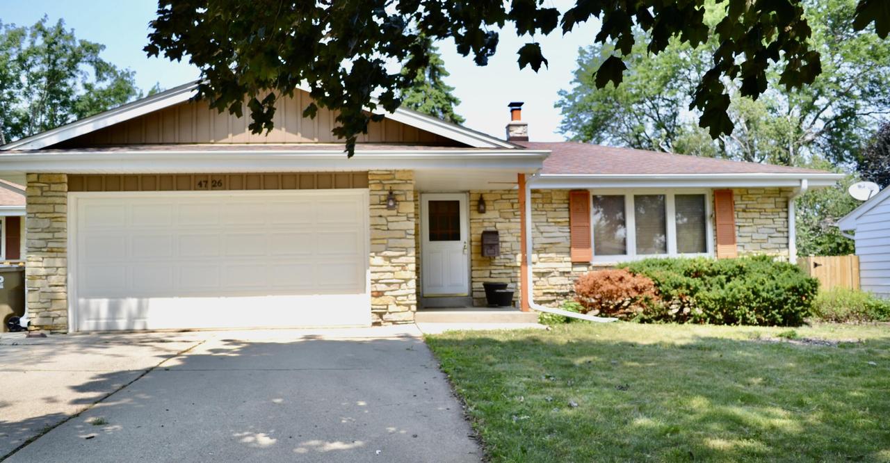 4726 69th St, Kenosha, WI 53142