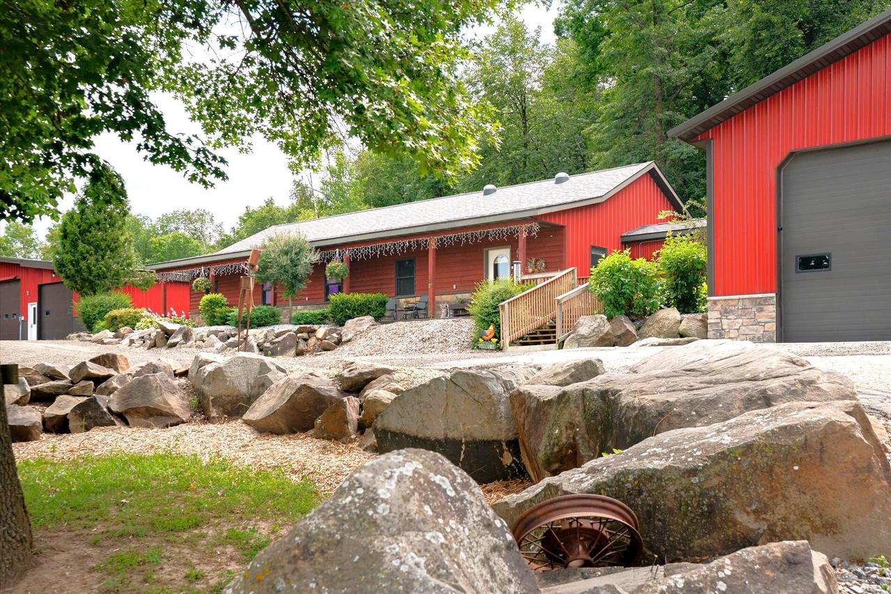 E7817 County Road Y Rd, Viroqua, WI 54665