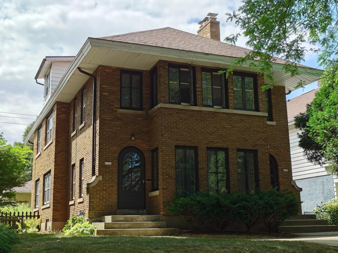 4155 N Farwell Ave #4157, Shorewood, WI 53211