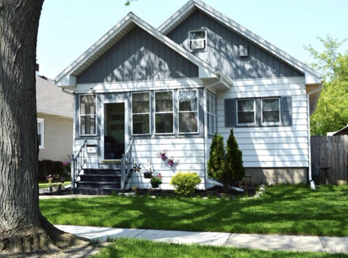 7208 34th Ave., Kenosha, WI 53142