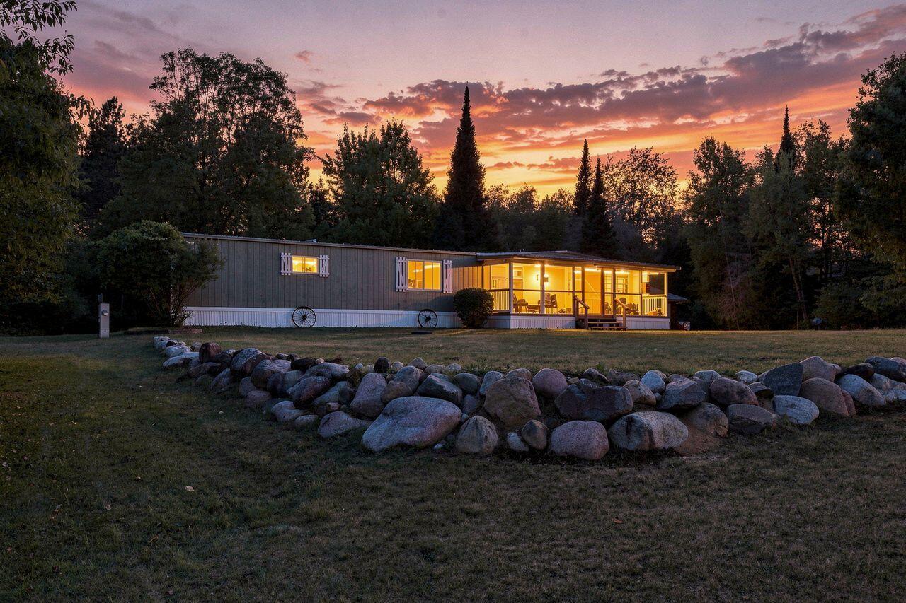 6533 Lambert Ln, Laona, WI 54541