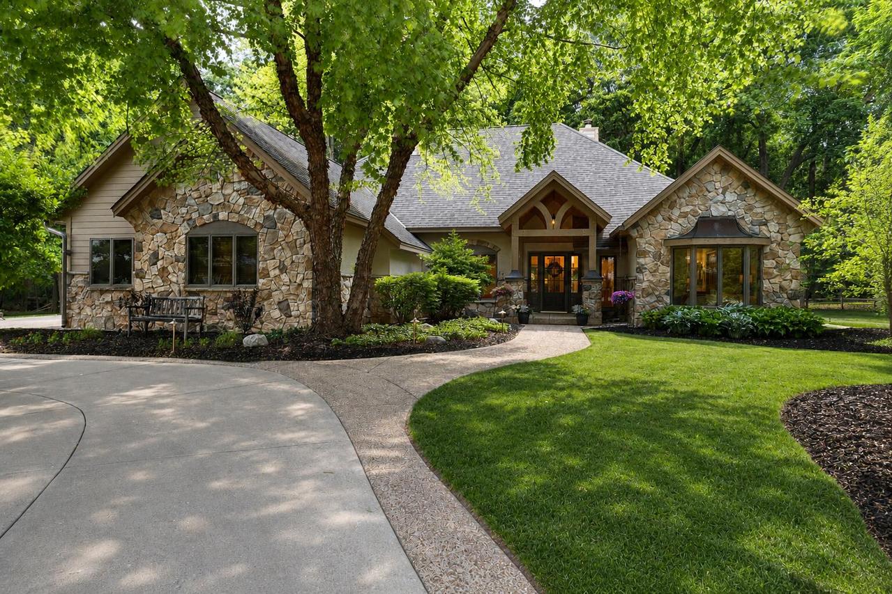 11604 246th Ct, Salem Lakes, WI 53179
