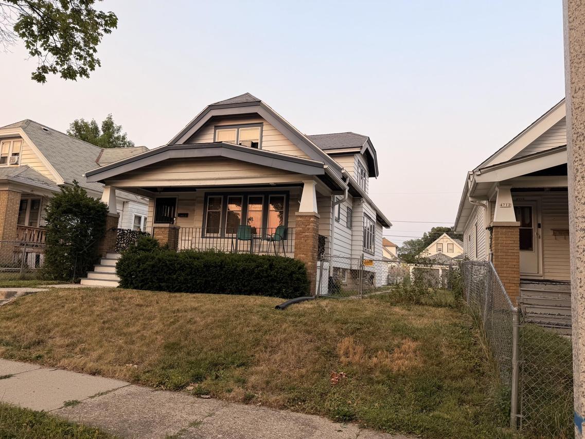 4718 N 41st St, Milwaukee, WI 53209