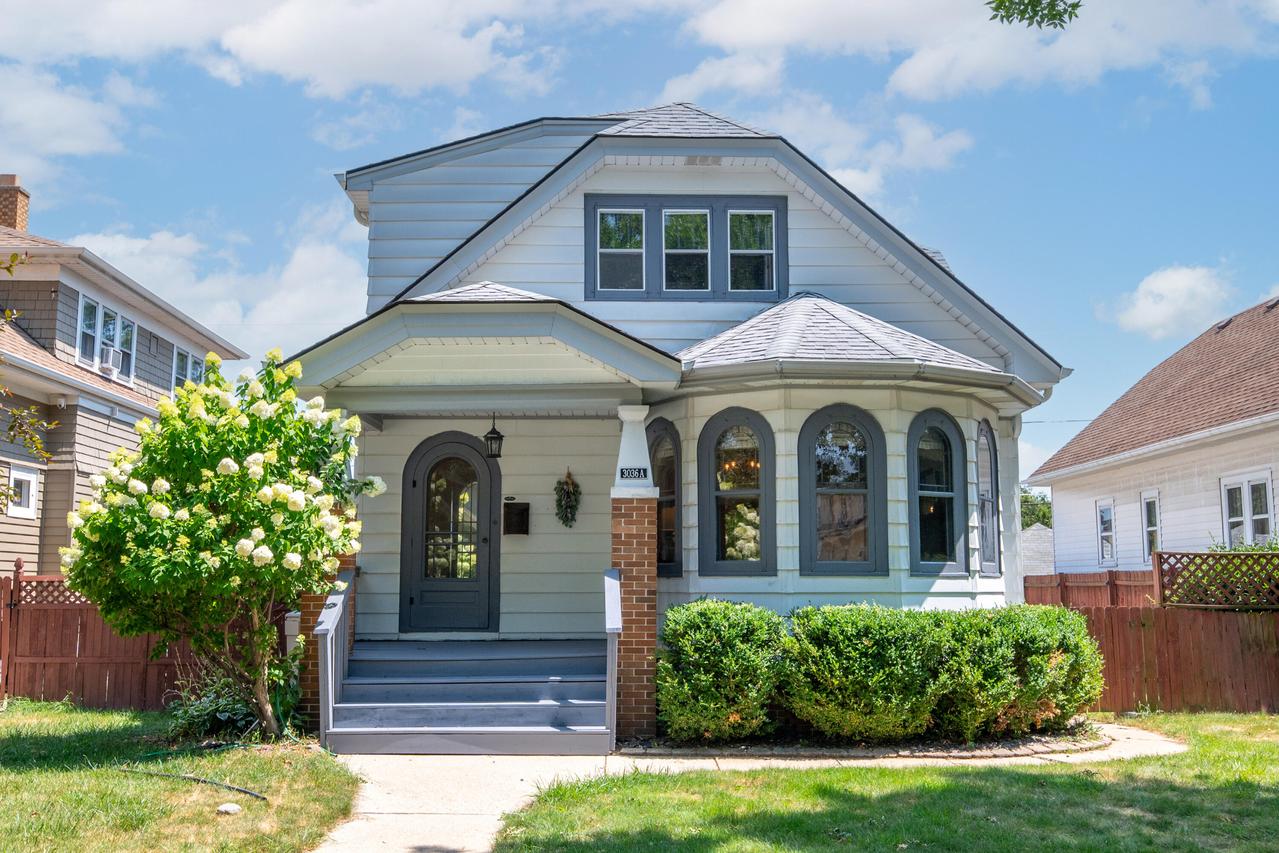 3036 S 47th St, Milwaukee, WI 53219