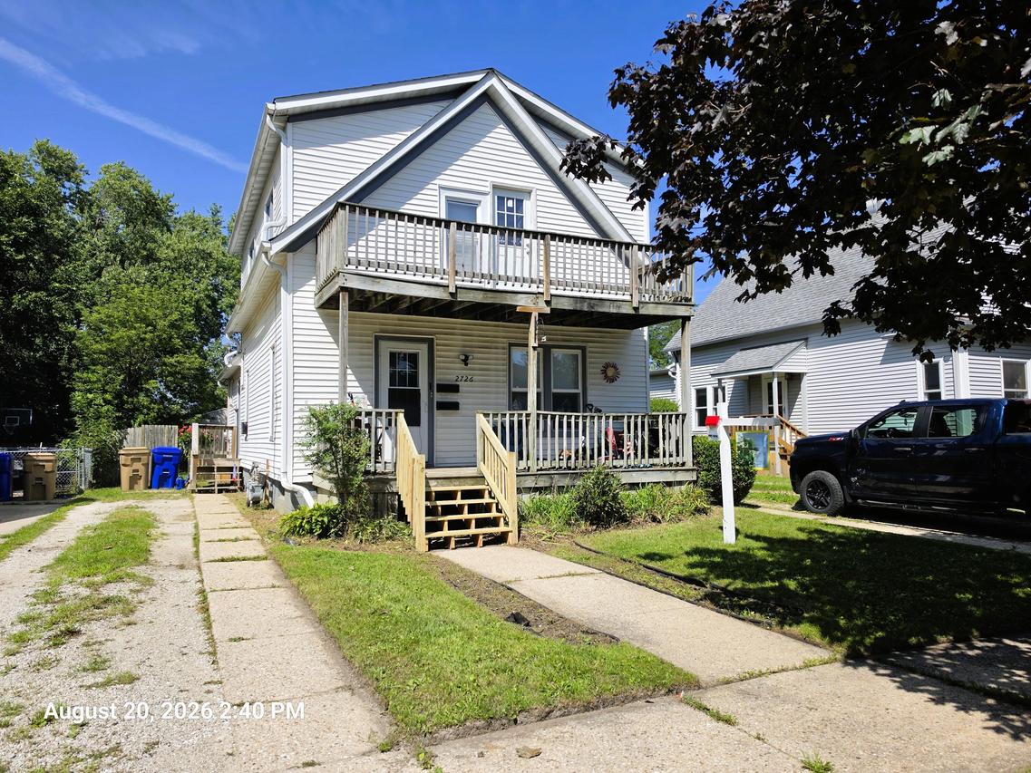 2726 71st St, Kenosha, WI 53143