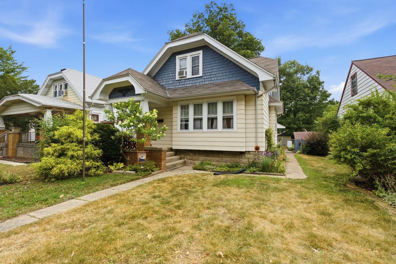 4838 N 71st St, Milwaukee, WI 53218