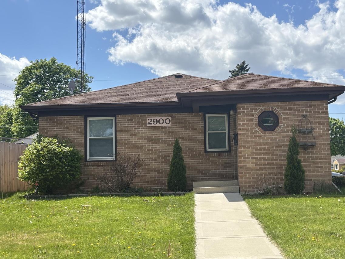 2900 Drexel Ave, Racine, WI 53403