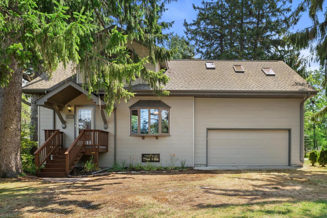 1341 Sheridan Rd, Somers, WI 53140