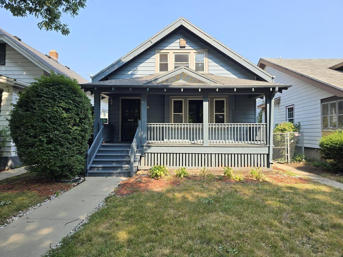 3626 N 16th St, Milwaukee, WI 53206