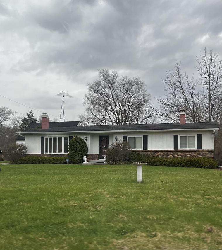 W819 Washington Ave, Bloomfield, WI 53105