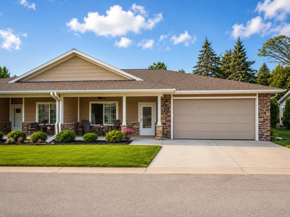 N13W6569 Cedarburg Trl, Cedarburg, WI 53012