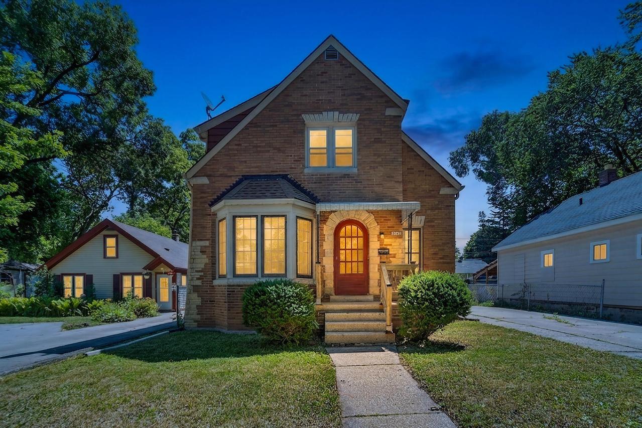 4700 N 50th St, Milwaukee, WI 53218