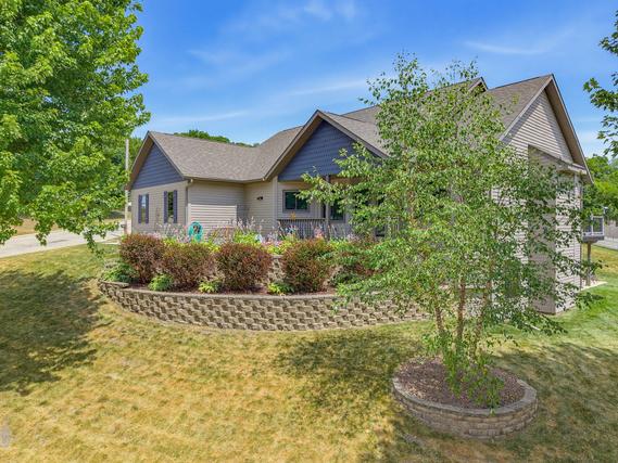 New Homes For Sale This Week That Attend Fox River Middle School: July 24th to July 30th