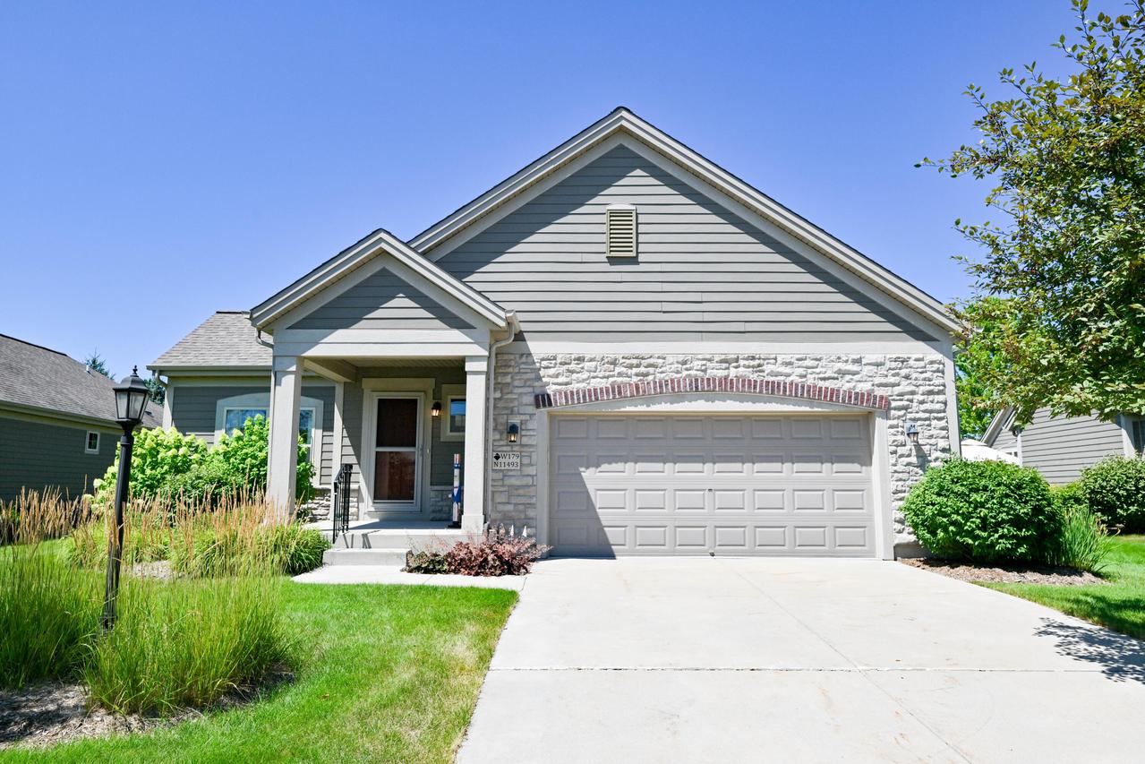 W179N11493 Blackstone Cir #3, Germantown, WI 53022