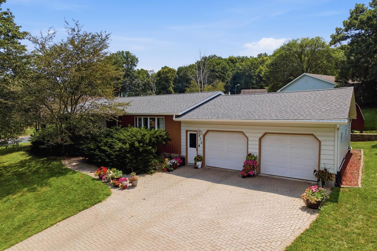 675 Oak Ln., Arcadia, WI 54612