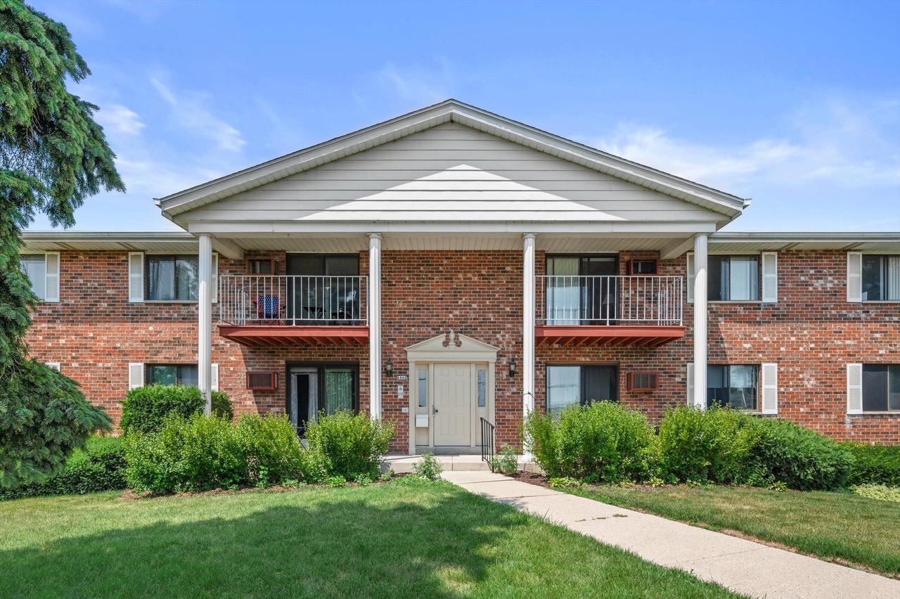6440 W Howard Ave #103, Milwaukee, WI 53220