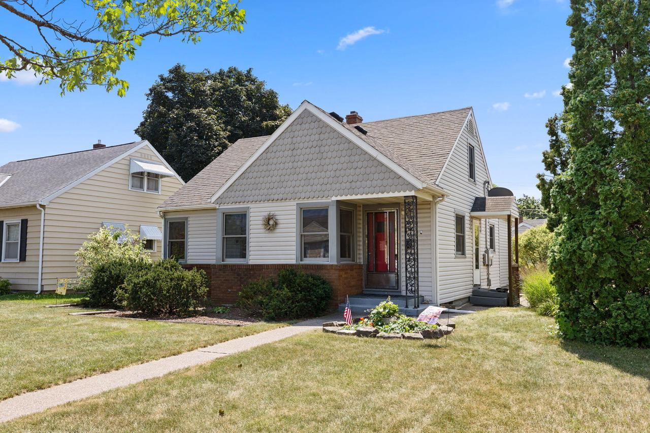 1320 Hyde Ave, La Crosse, WI 54601