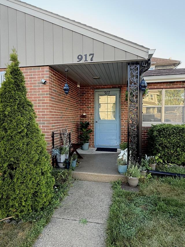 917 Cook St, Marinette, WI 54143