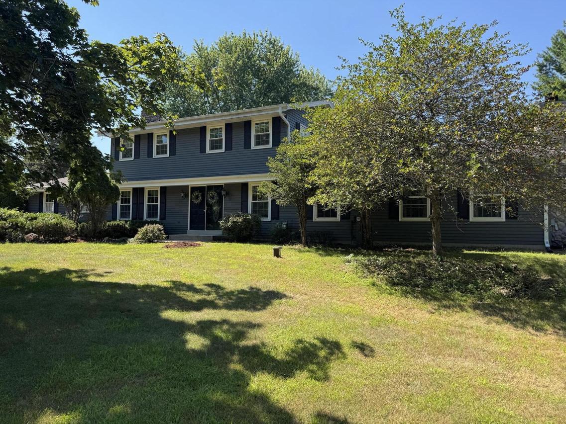 W377S2161 Gramling Ln, Ottawa, WI 53118